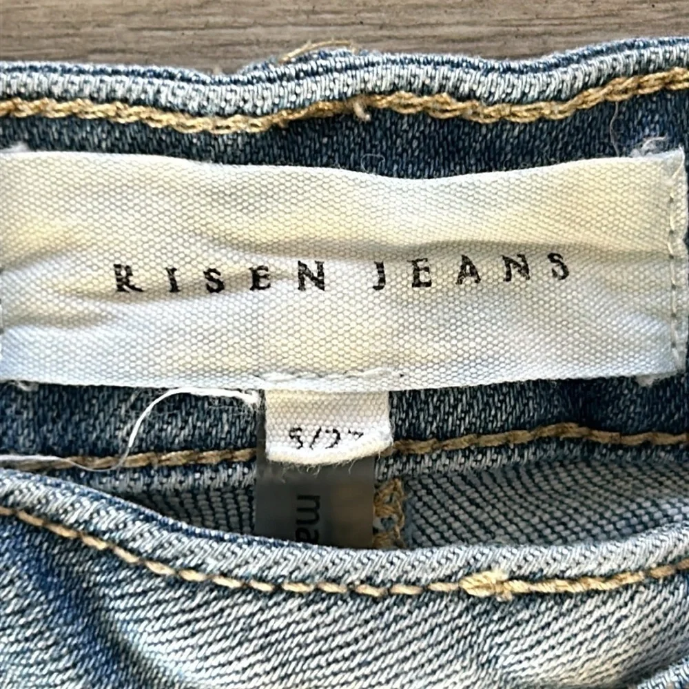 Risen Crossover Two Toned jeans size 27 ankle straight